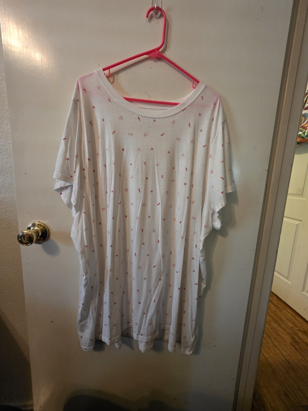 torrid White Sleep Tee with Pink Micro Motif